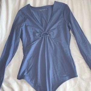 Abercrombie periwinkle long sleeve bodysuit - size M